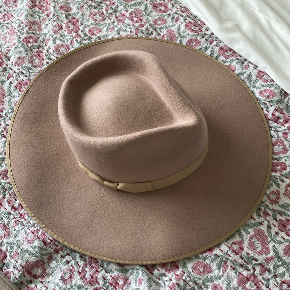 Lack of color hat